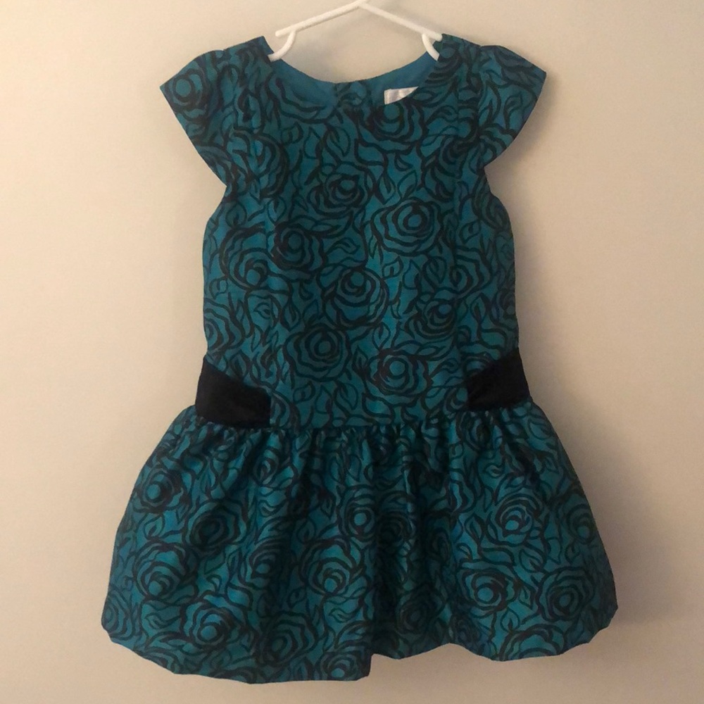 2T Girl’s Dress